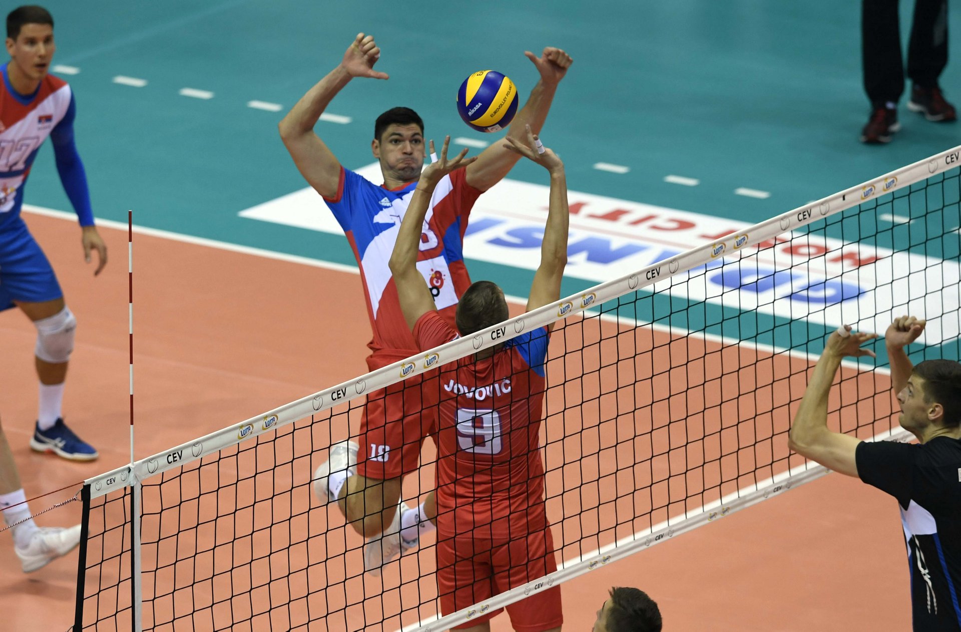 Serbia sweep Finland to win Pool A and qualify for the Krakow quarterfinals 