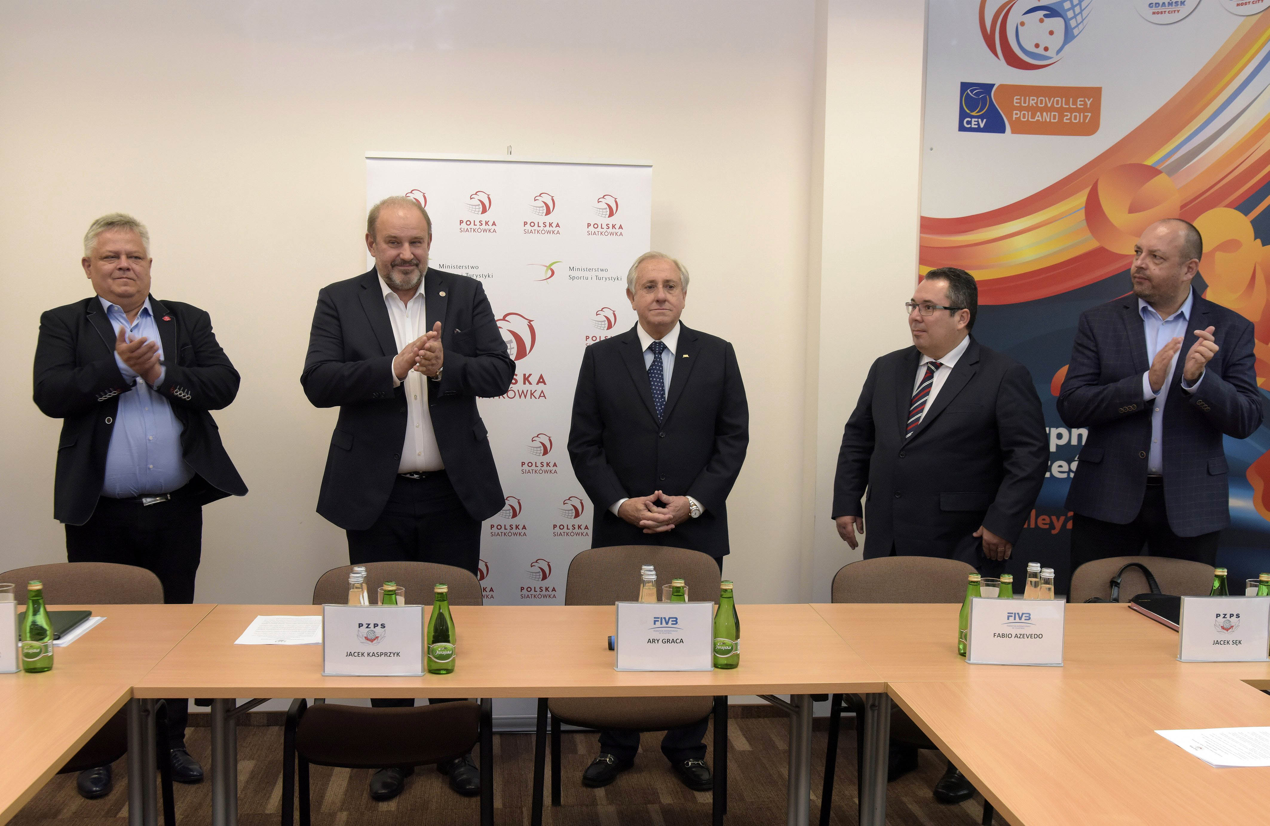 President Graça discusses “exciting” development of volleyball in Poland