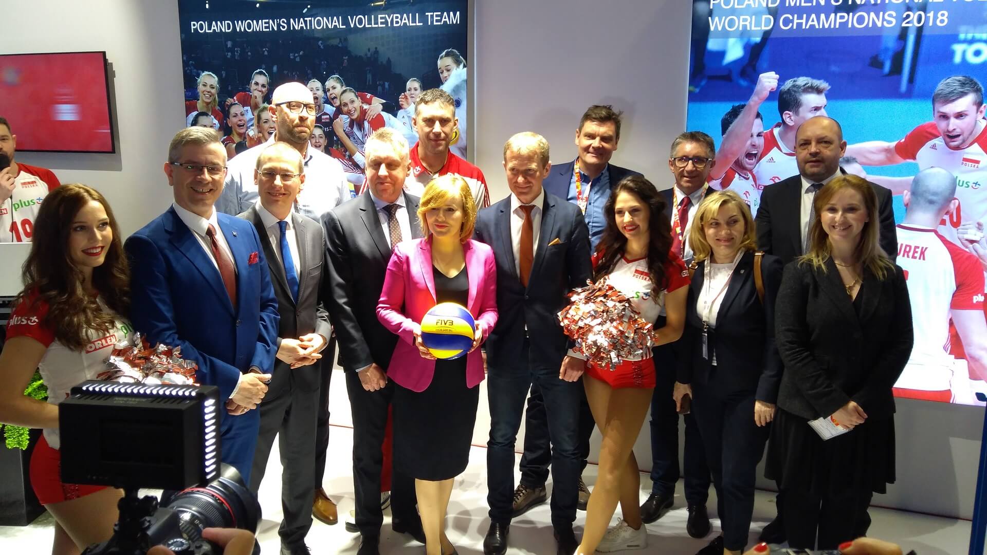 Polska Siatkówka na ITB w Berlinie. Wiceminister Anna Krupka: Sportowe sukcesy wzbudzają zainteresowanie Polską