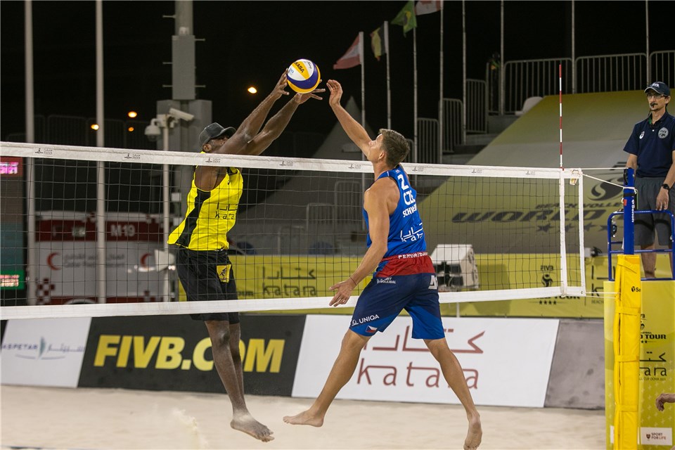 Katara Beach Volleyball Cup 2021: zwycięstwa par USA i Czech