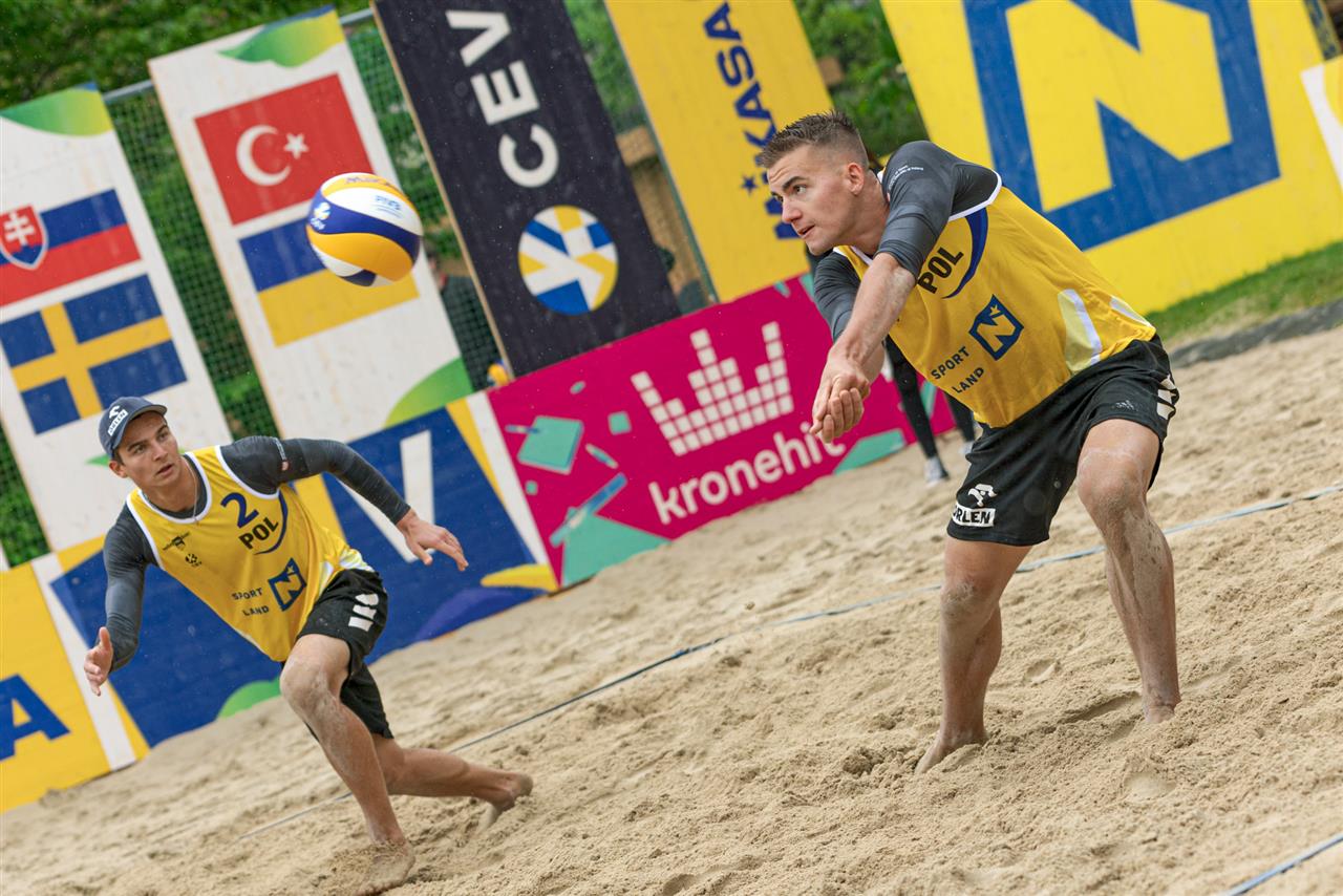 CEV U22 ME w siatkówce plażowej: Kruk i Miszczuk w półfinale