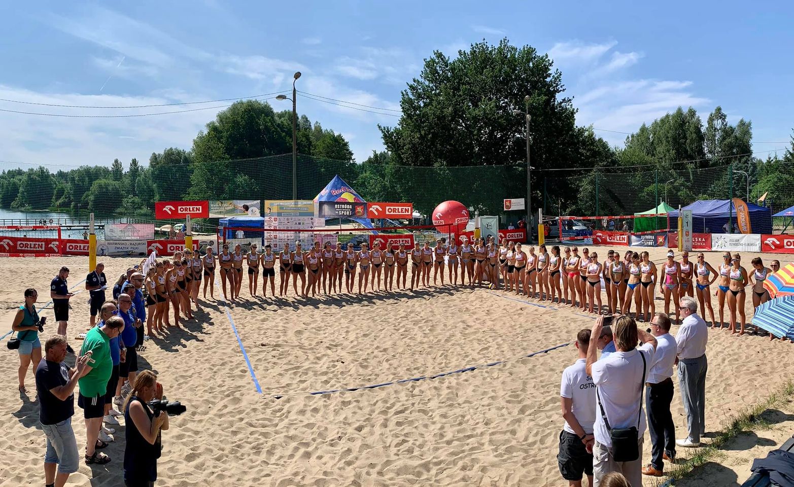 MP juniorek w siatkówce plażowej w Ostródzie - dzień I