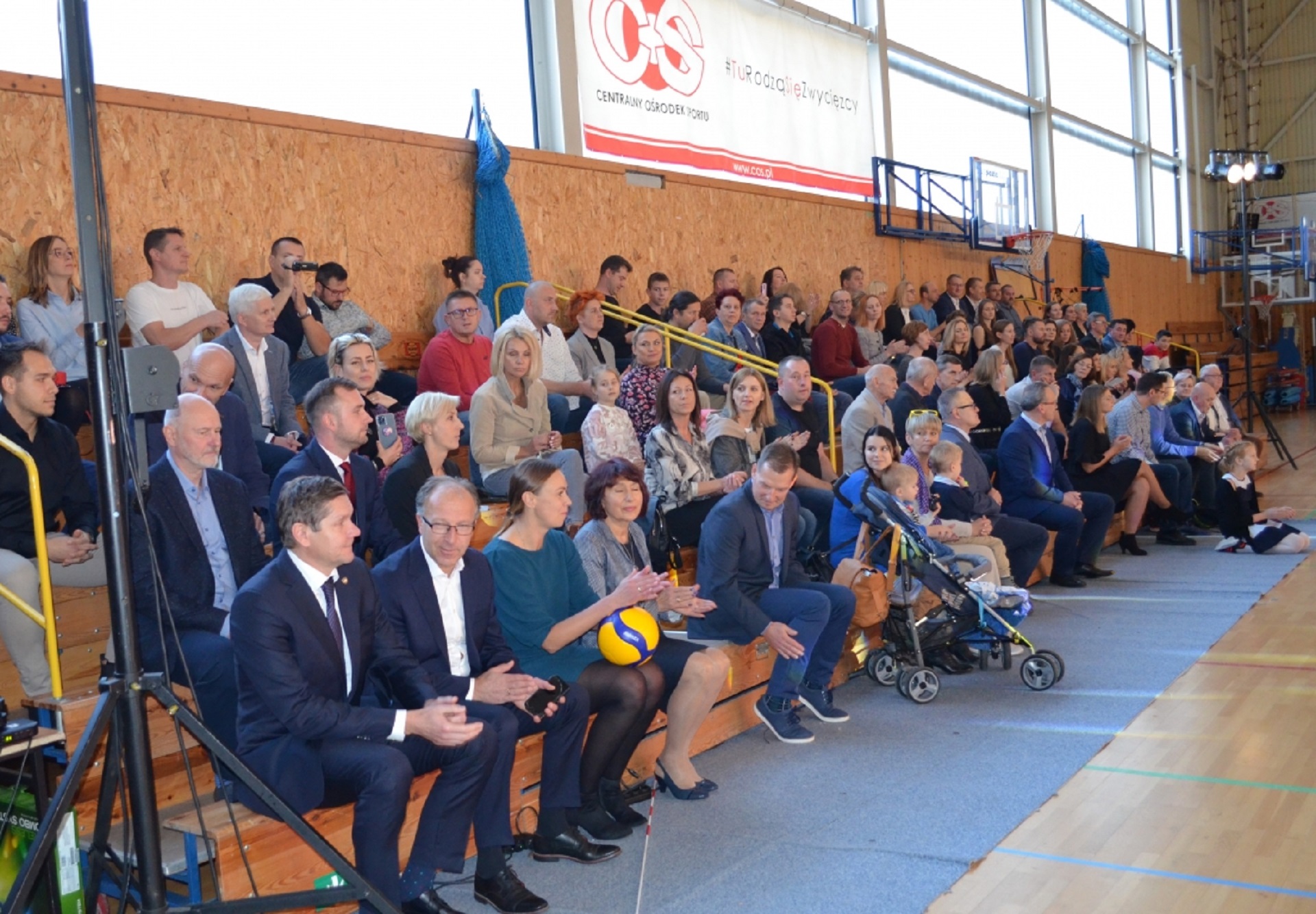 SMS PZPS Szczyrk: Inauguracja pełna uśmiechów