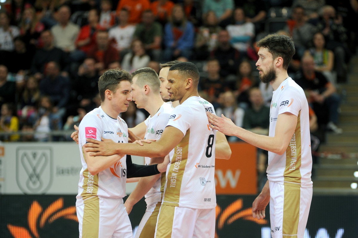 PlusLiga: Jastrzębski Węgiel liderem, Trefl walczy o play off