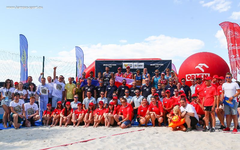 Białystok odleciał, Mazurek Dąbrowskiego w Beach Pro Tour