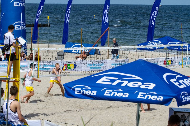 Siatkarski maraton na plaży w Kołobrzegu