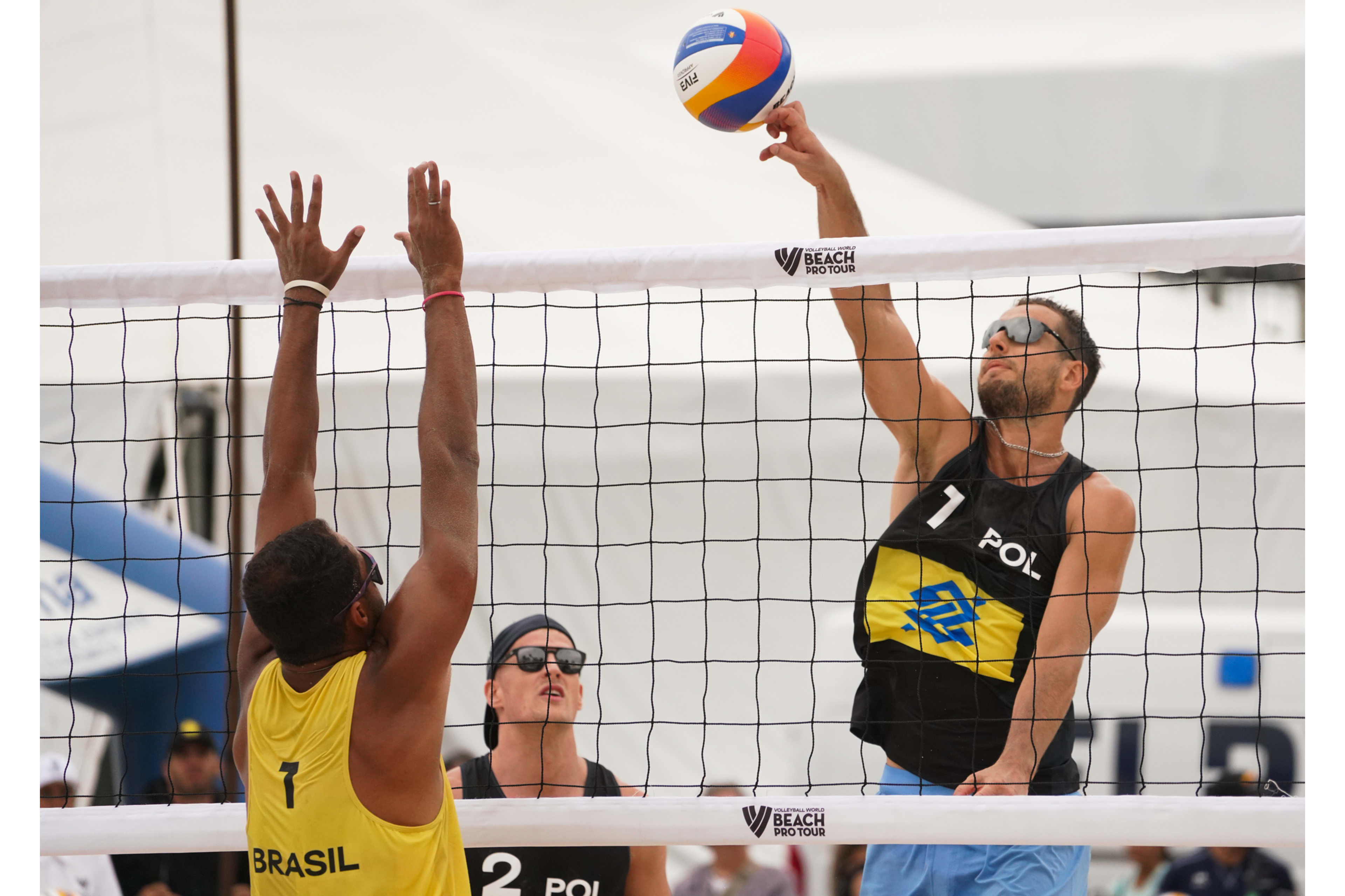 Beach Pro Tour Itapema: Kantor i Rudol z awansem! 