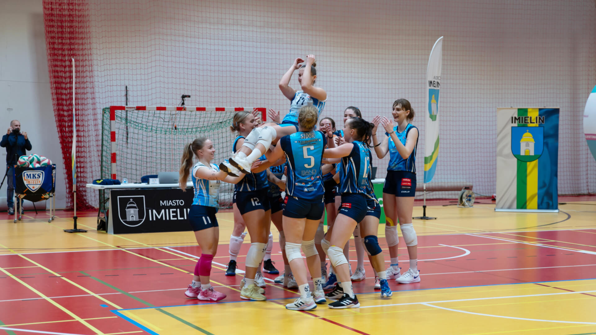 Mecz 19. kolejki 1. Ligi Siatkówki Kobiet: MKS COPCO Imielin – ECO HARPOON LOS Nowy Dwór Mazowiecki  (16:25, 19:25, 20:25)