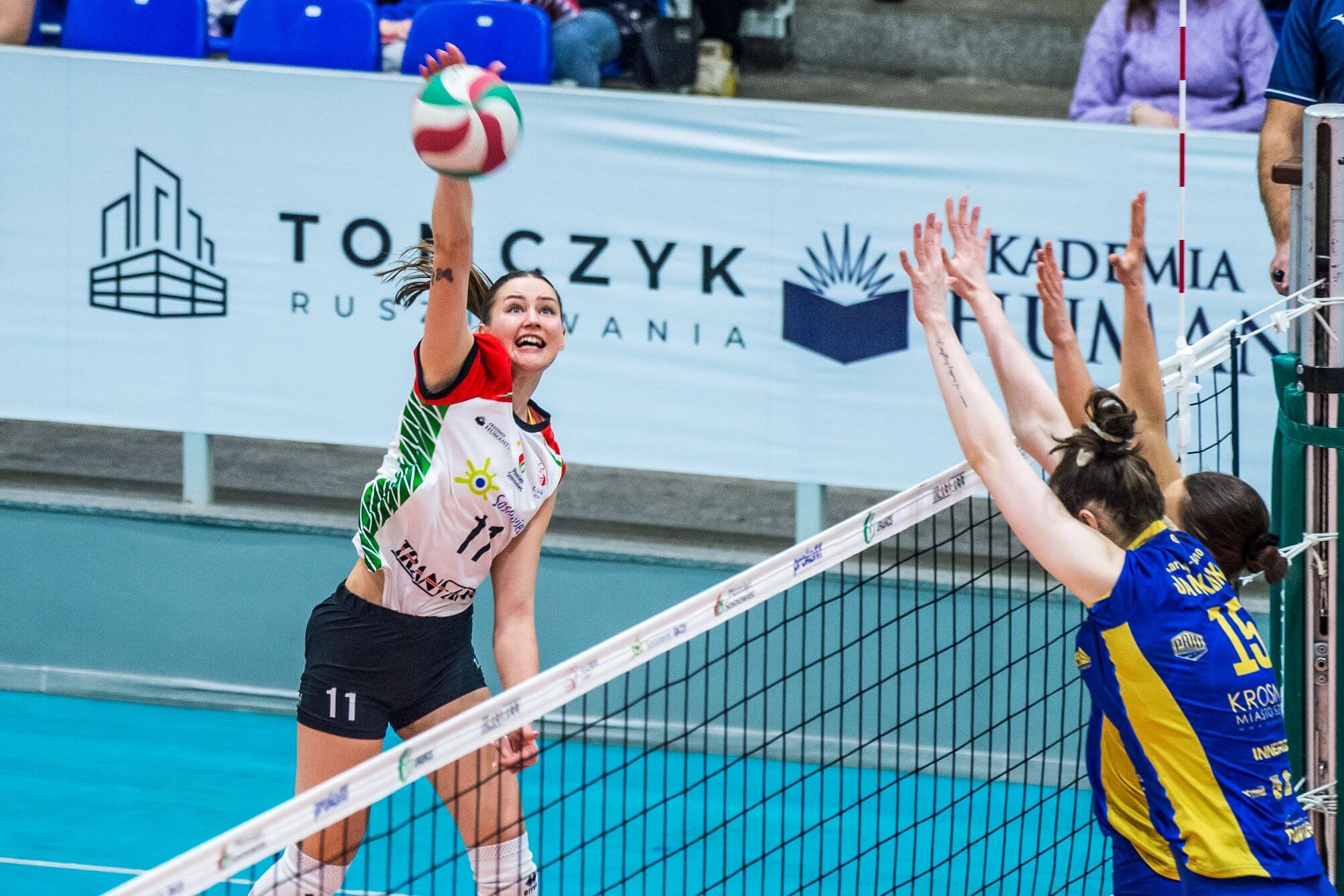 Mecz 1. Ligi Siatkówki Kobiet: Trans-Ann Płomień Sosnowiec – Karpaty PANS Krosno 0:3 (15:25, 23:25, 14:25)