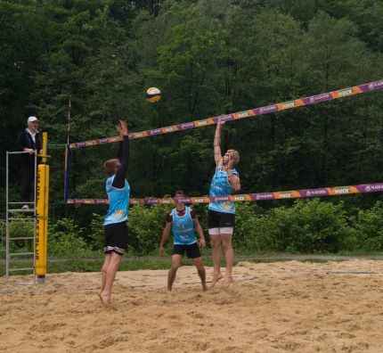Rozpoczął się cykl Młodej Plaży
