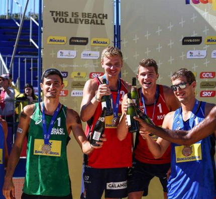 Trzecie podium Kantora i Łosiaka w tym sezonie! Czy podczas World Touru w Warszawie będzie czwarte?