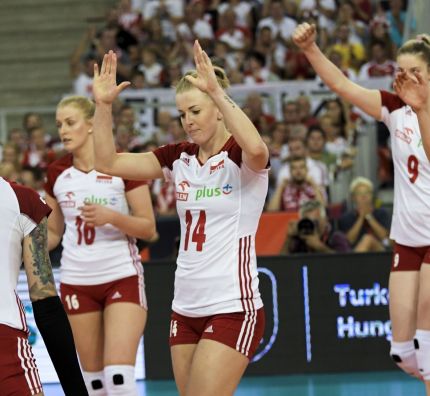 Turkey survive drama as top teams record compelling 8th Final wins