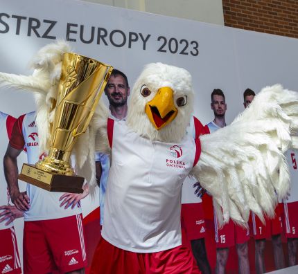 Pracowity dzień Mistrzów Europy (GALERIA)