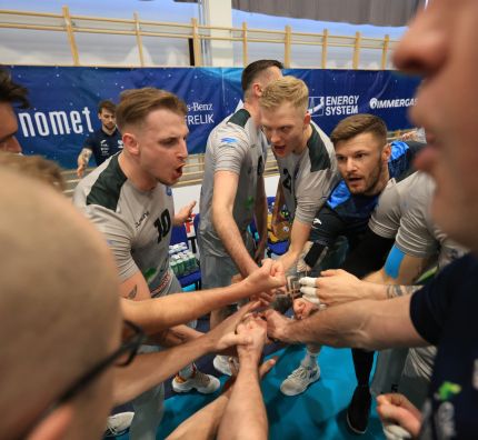 Turniej finałowy II ligi siatkarzy: CM SOLEUS Klub Sportowy Rudziniec i CUK Anioły Toruń oficjalnie w 1. Lidze!