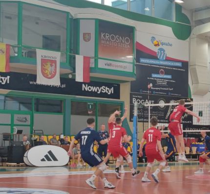 Trzecia wygrana juniorów młodszych
