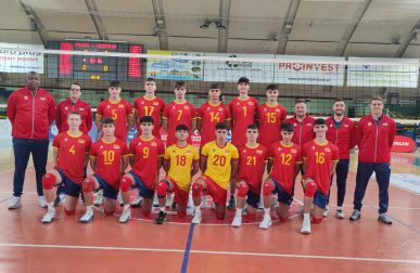 Polska - Hiszpania 3:1 w meczu reprezentacji juniorów U18